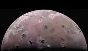 木星的火山卫星木卫一的北极地