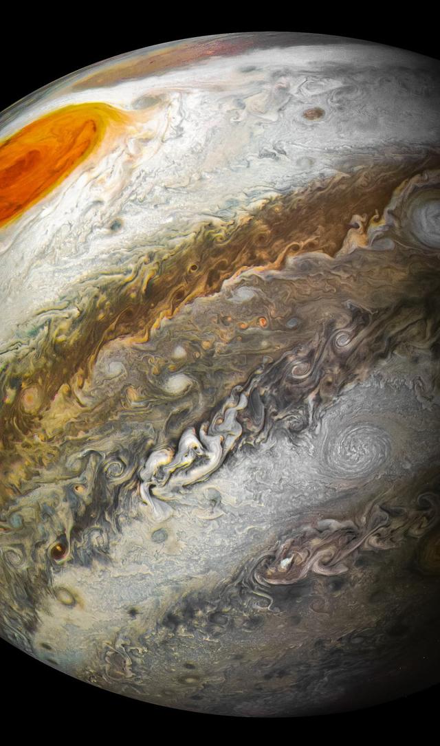 美国宇航局的朱诺探测器，捕获到木星上的红色斑点-2.jpg