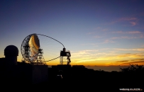 日落时分的切伦科夫望远镜