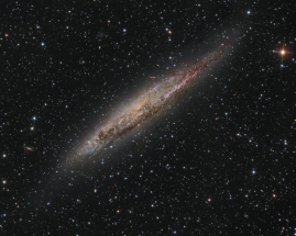 邻近螺旋星系NGC 4945