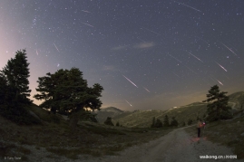 土耳其上空的英仙座流星