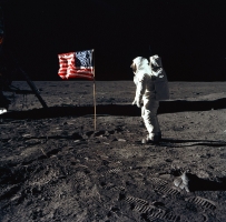 54年前:阿波罗11号宇航员在月球上行走