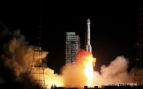 中国人保首席承保阿尔及利亚一号通信卫星成功发射