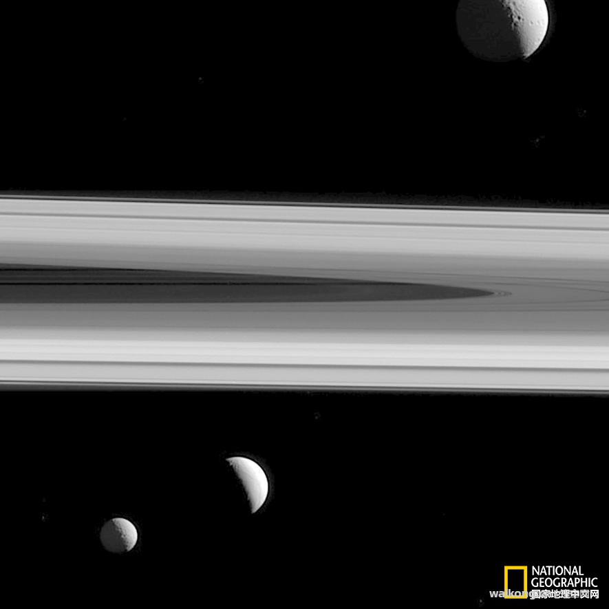 它绕着土星飞呀飞，拍摄了45万多张图像，照片太美了-8.jpg