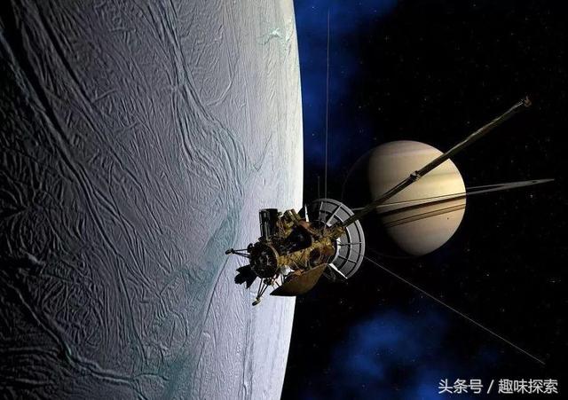 科学家发现：令人毛骨悚然的怪声来自土卫二和土星间的奇怪电波-2.jpg